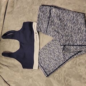 Women’s Athletic set with sports bra and capri leggings...large